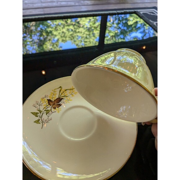 Taylor Smith & T Leaf O'Gold Vtg Footed Cup & Saucer set of 2 Yellow MapleLeaf - Picture 10 of 15